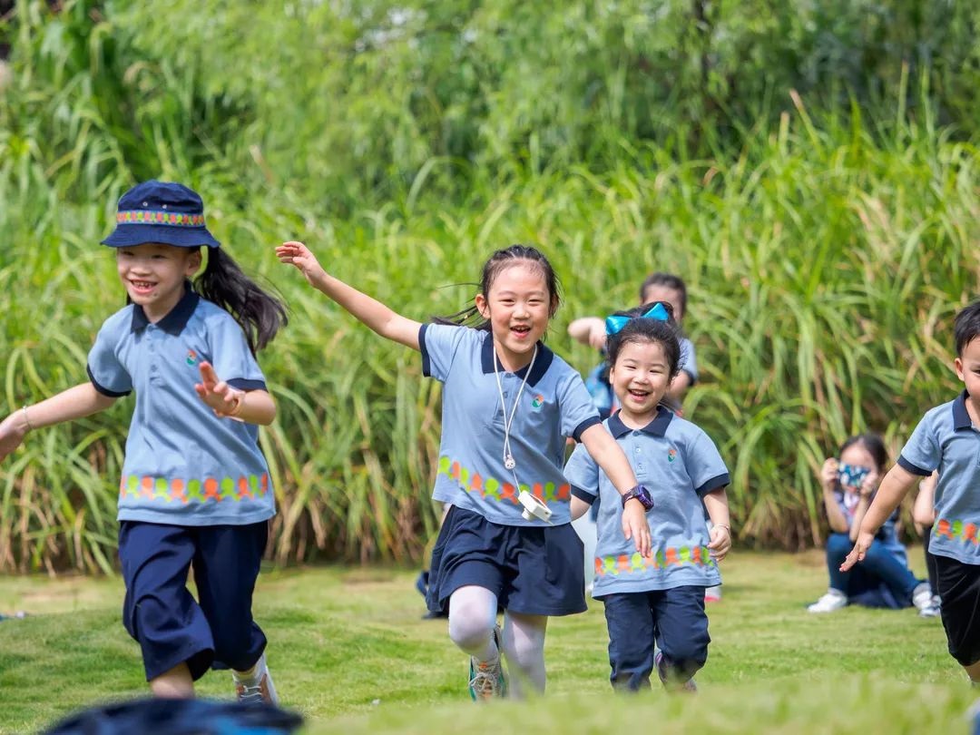 怎么鉴别定做的幼儿园校服厂家定制是否为纯棉面料