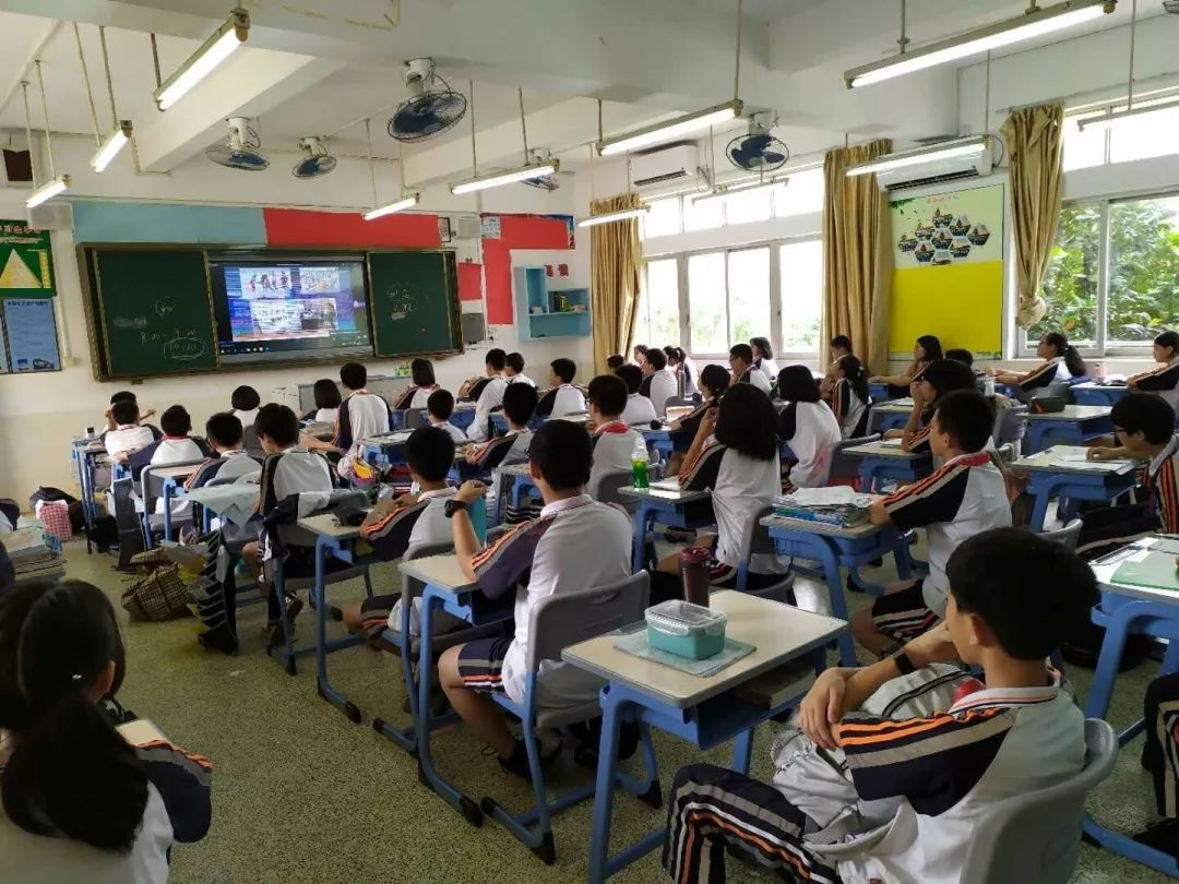 为什么小学生夏季校服水洗比干洗好？