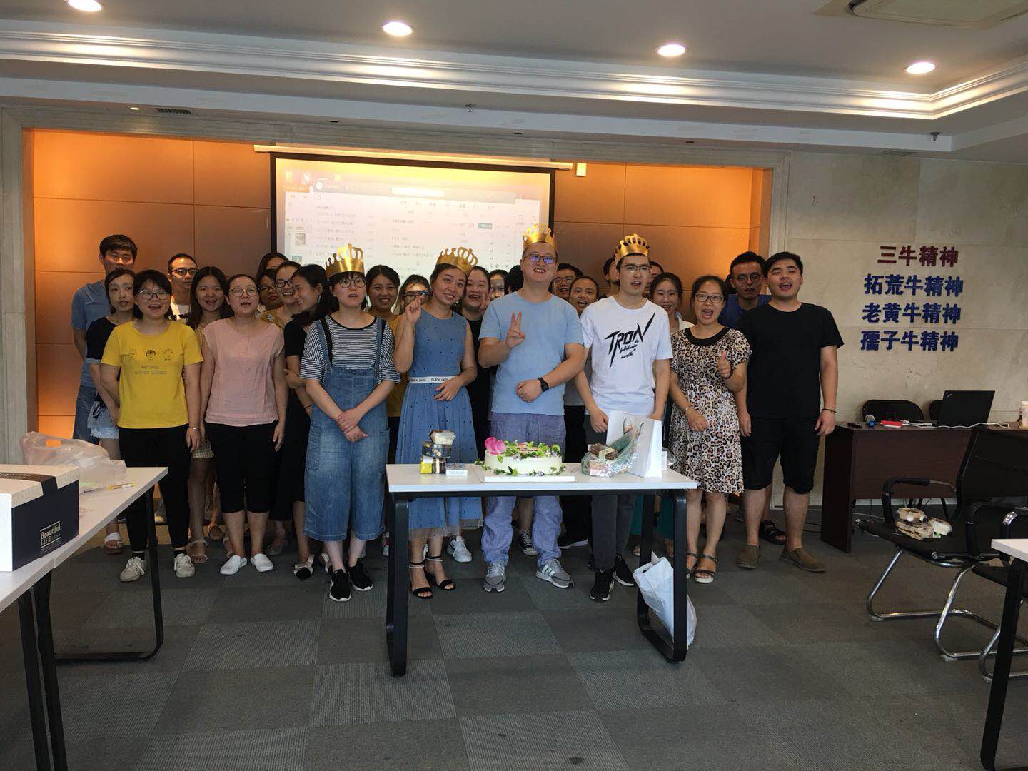 “同桌的你”八月大牌生日会！