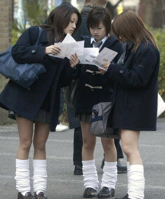 这里为你解密，为什么日本校服短裙越来越短？