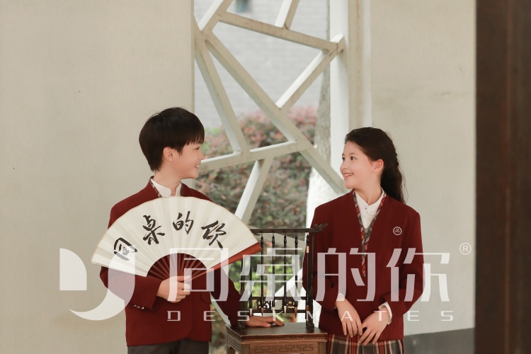 校服定制如何融合时尚设计重塑校园形象