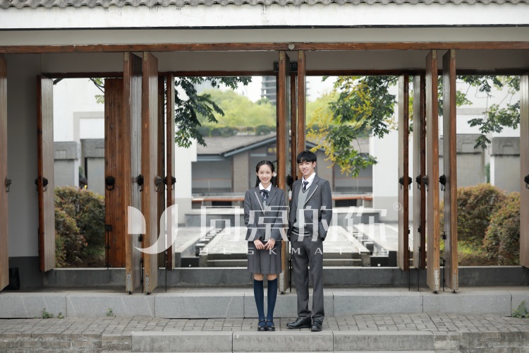 在江苏江阴做校服代理就选择圣澜服饰