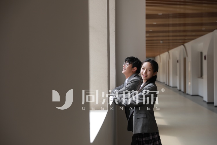 高中夏季校服定制应关注哪些点